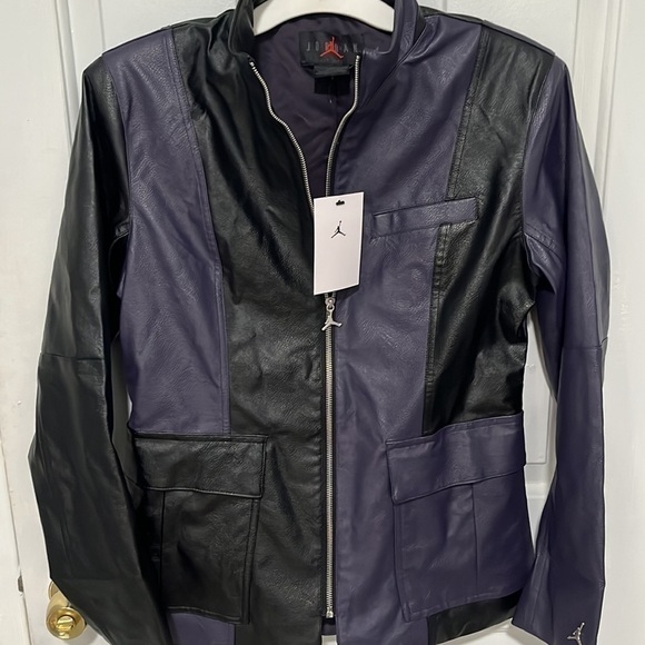 Jordan Jackets & Coats Classics Capsule 2.0 Jacket Black Cave Purple Size Small - Picture 3 of 8